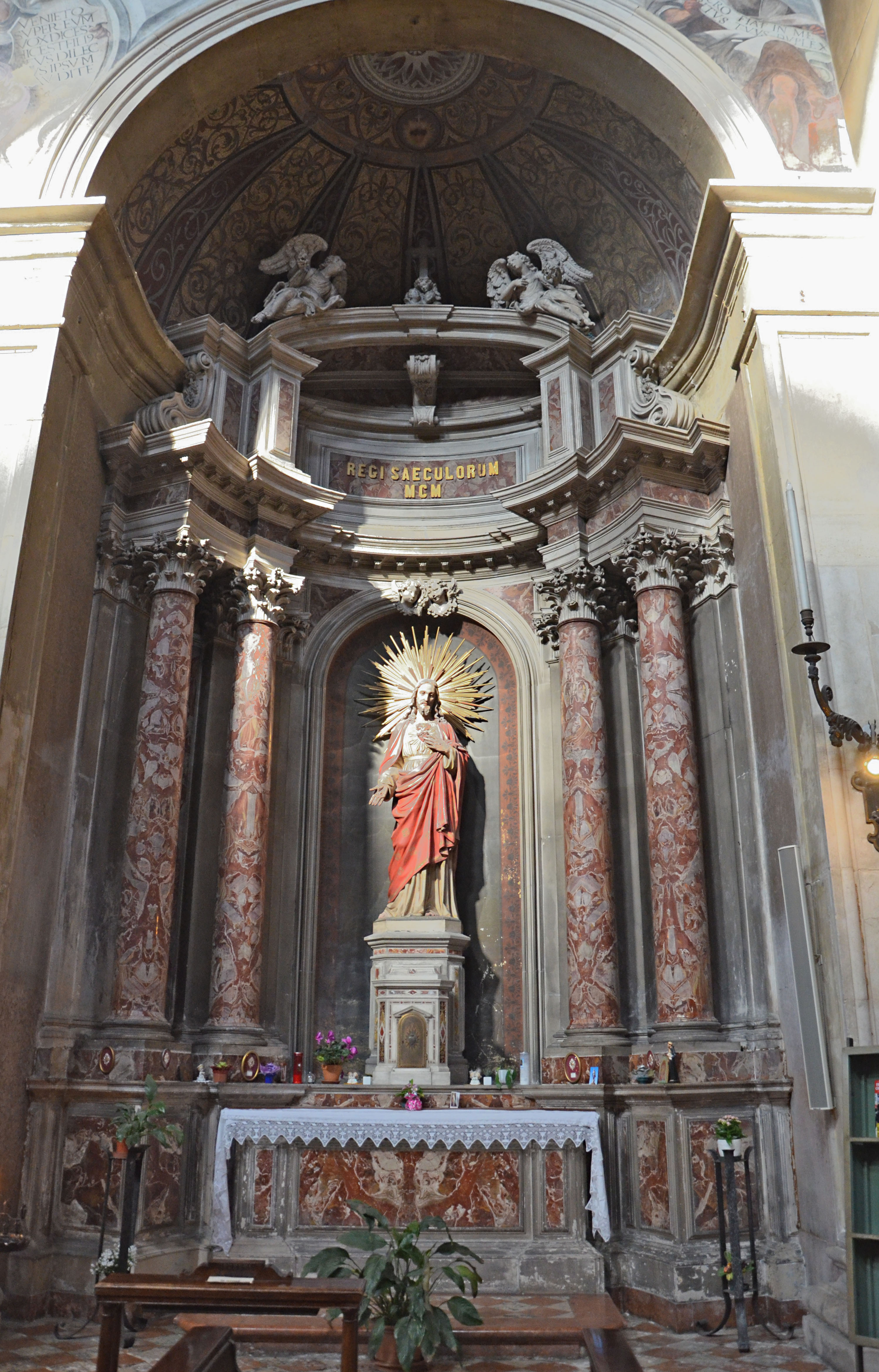Altare del Sacro Cuore di Gesù DSC_0789_Sx_A6.jpg
