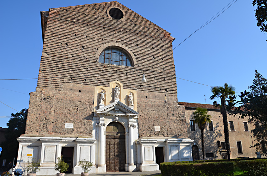 Facciata esterna Facciata esterna